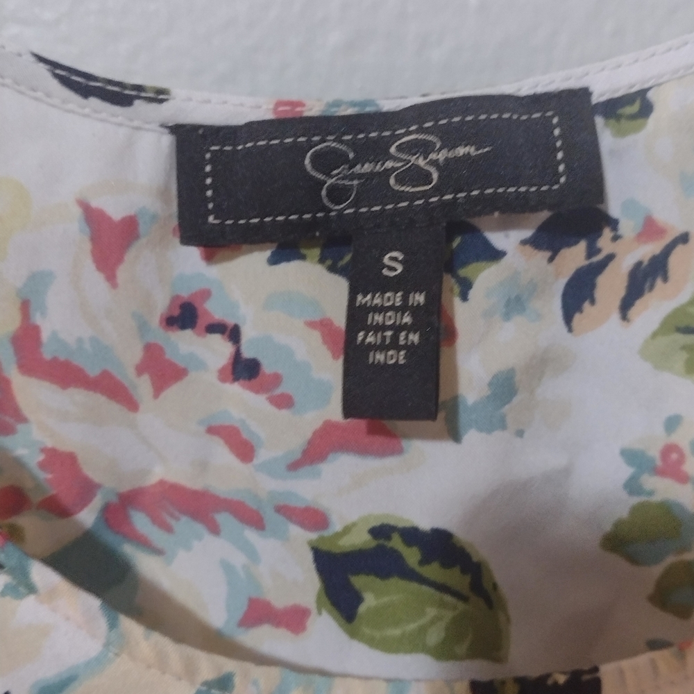 Jessica Simpson Tank - Picture 3 of 7